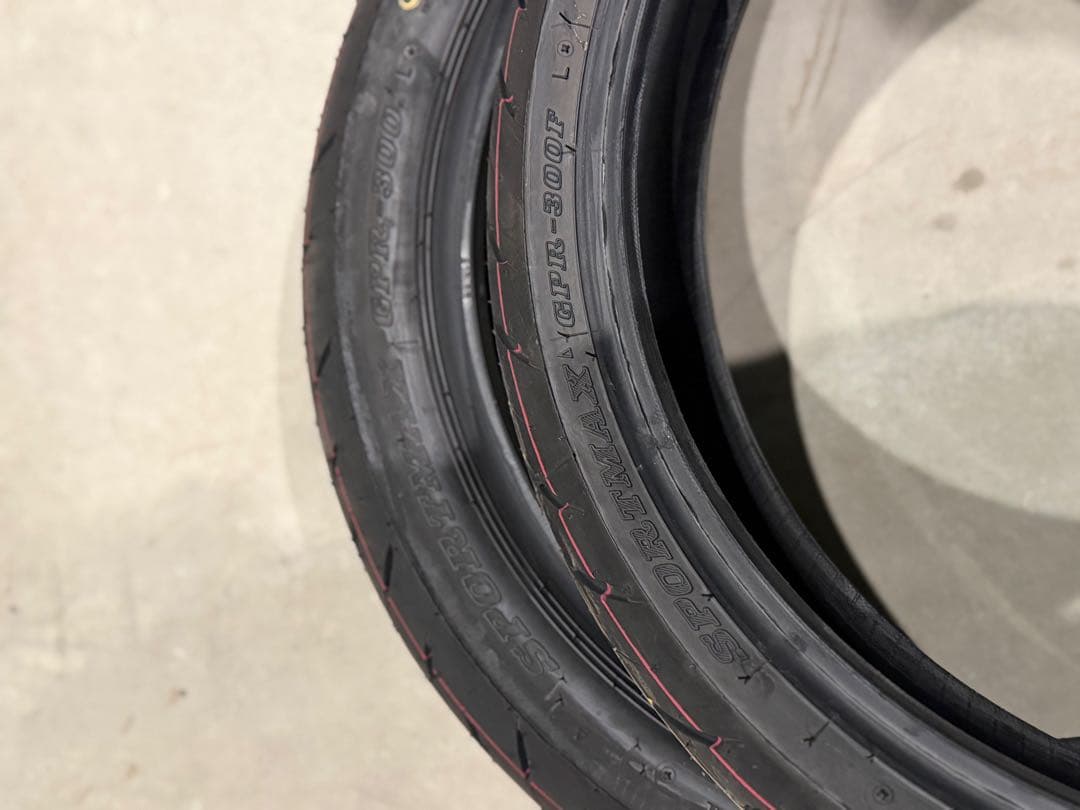 ダンロップGPR300前後セット CBR250RR 純正タイヤSPORT MAX