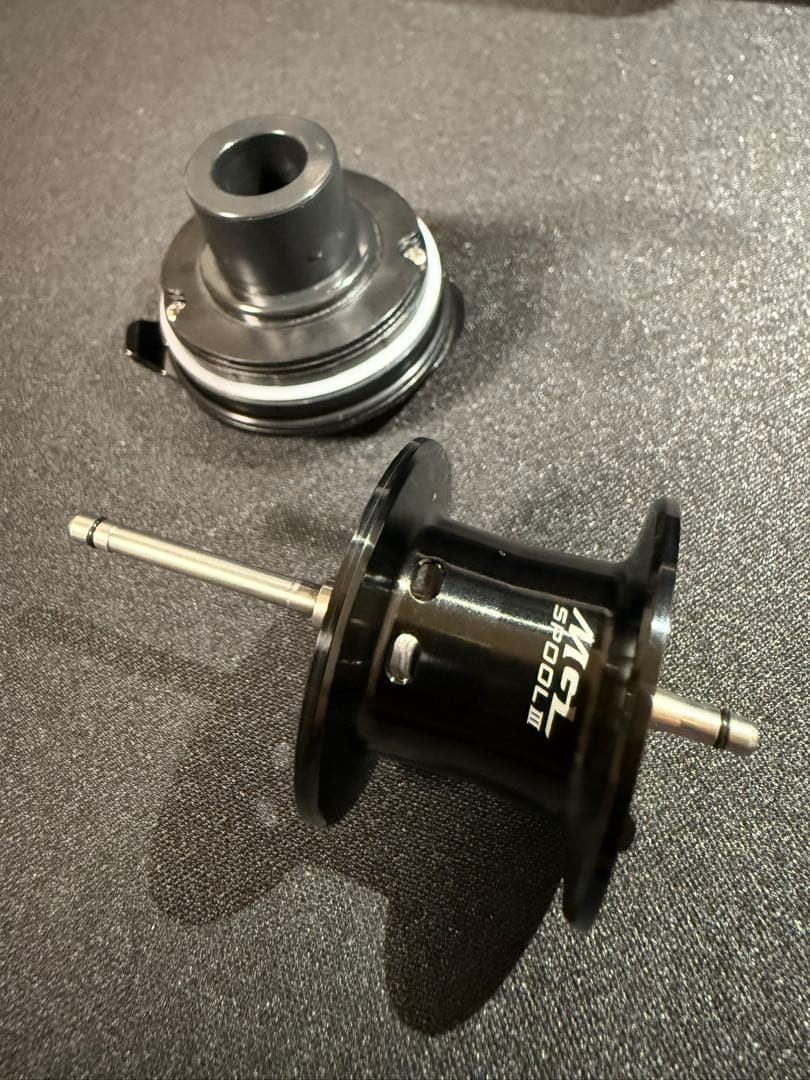 24メタニウムDC 70HG 右 鎧デカール付 SHIMANO