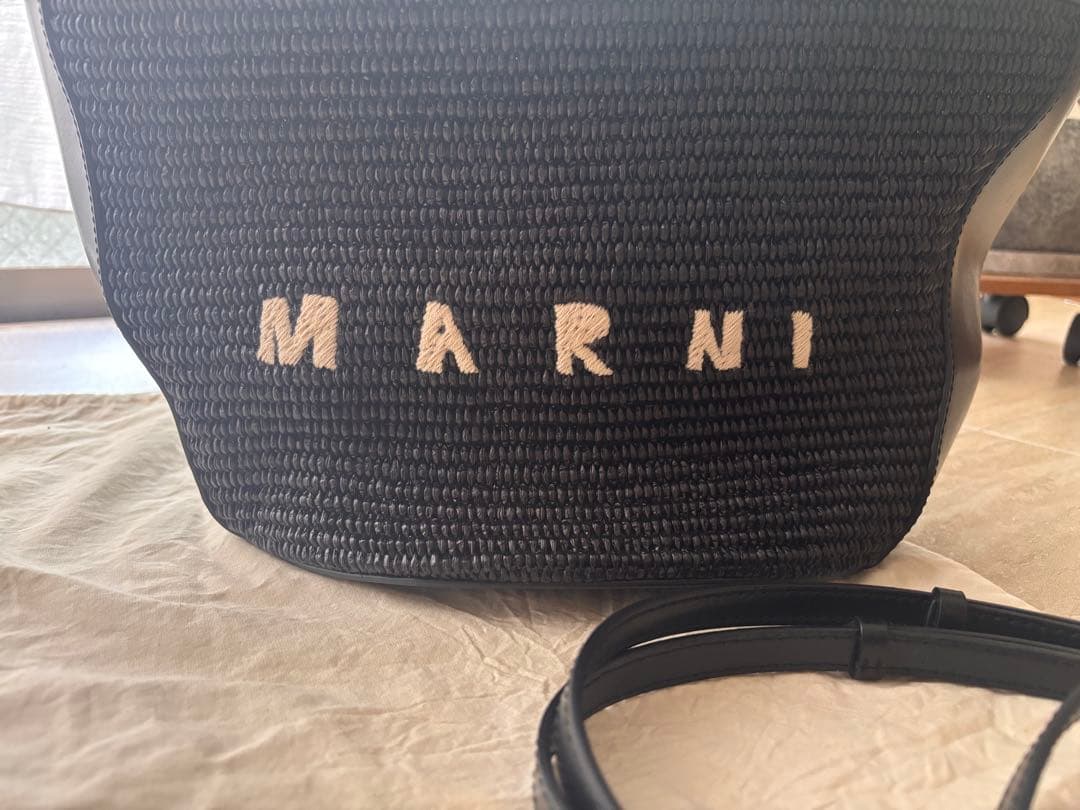 MARNI ブラック かごバッグ　スモール