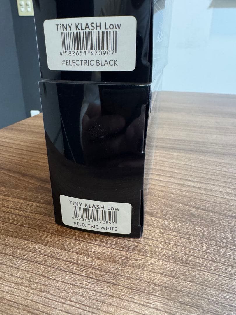 新品DRT タイニークラッシュlow エレクトリックブラック、ホワイト2個セット