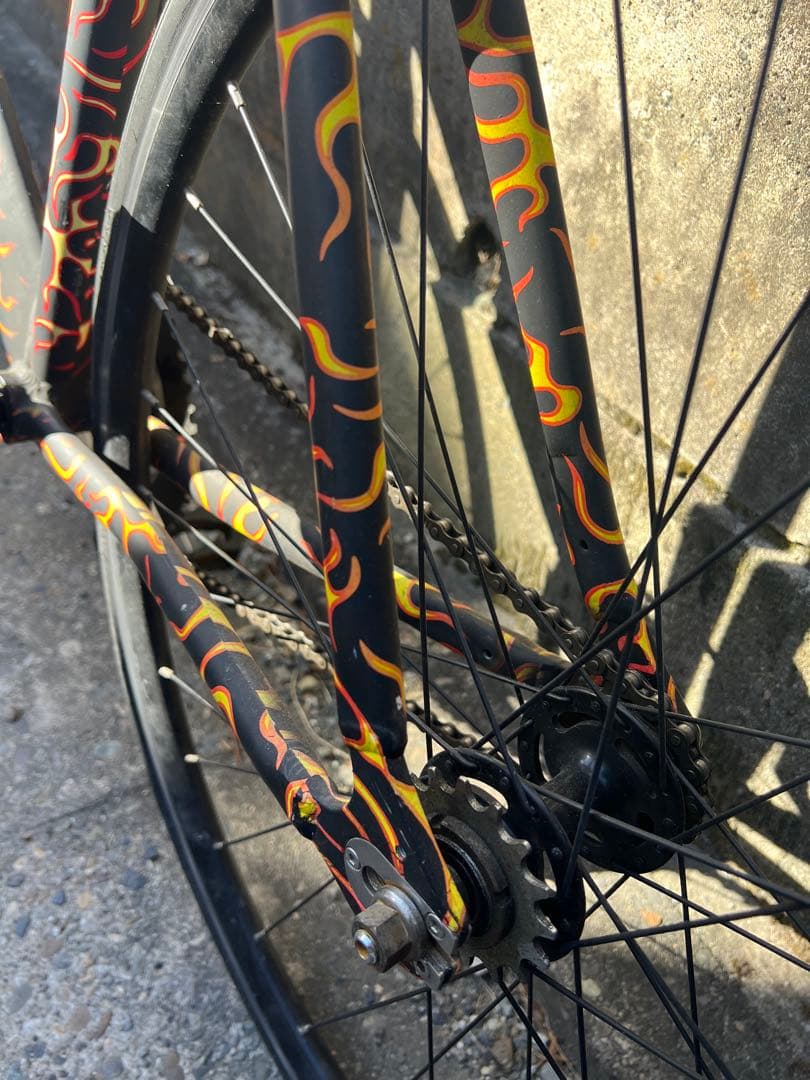 リーダーバイク　cootie LEADER シティサイクル 炎のグラフィック