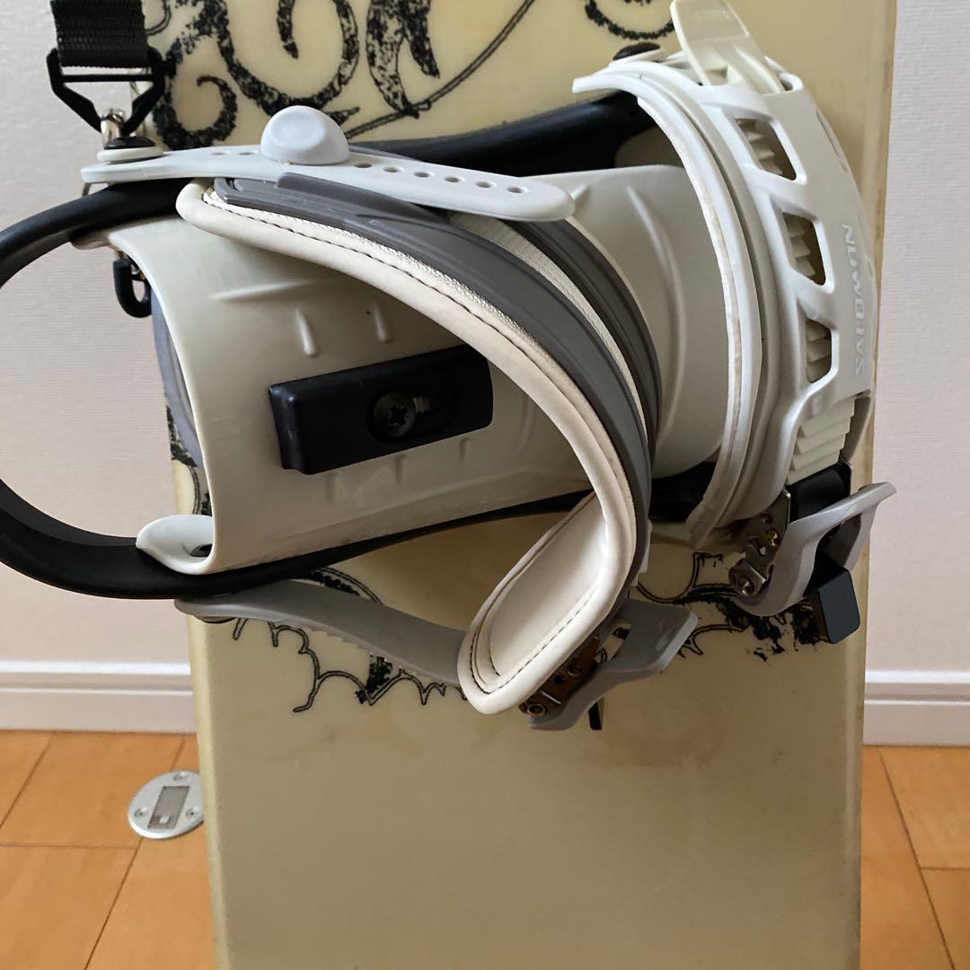 SALOMON スノーボード クリーム色