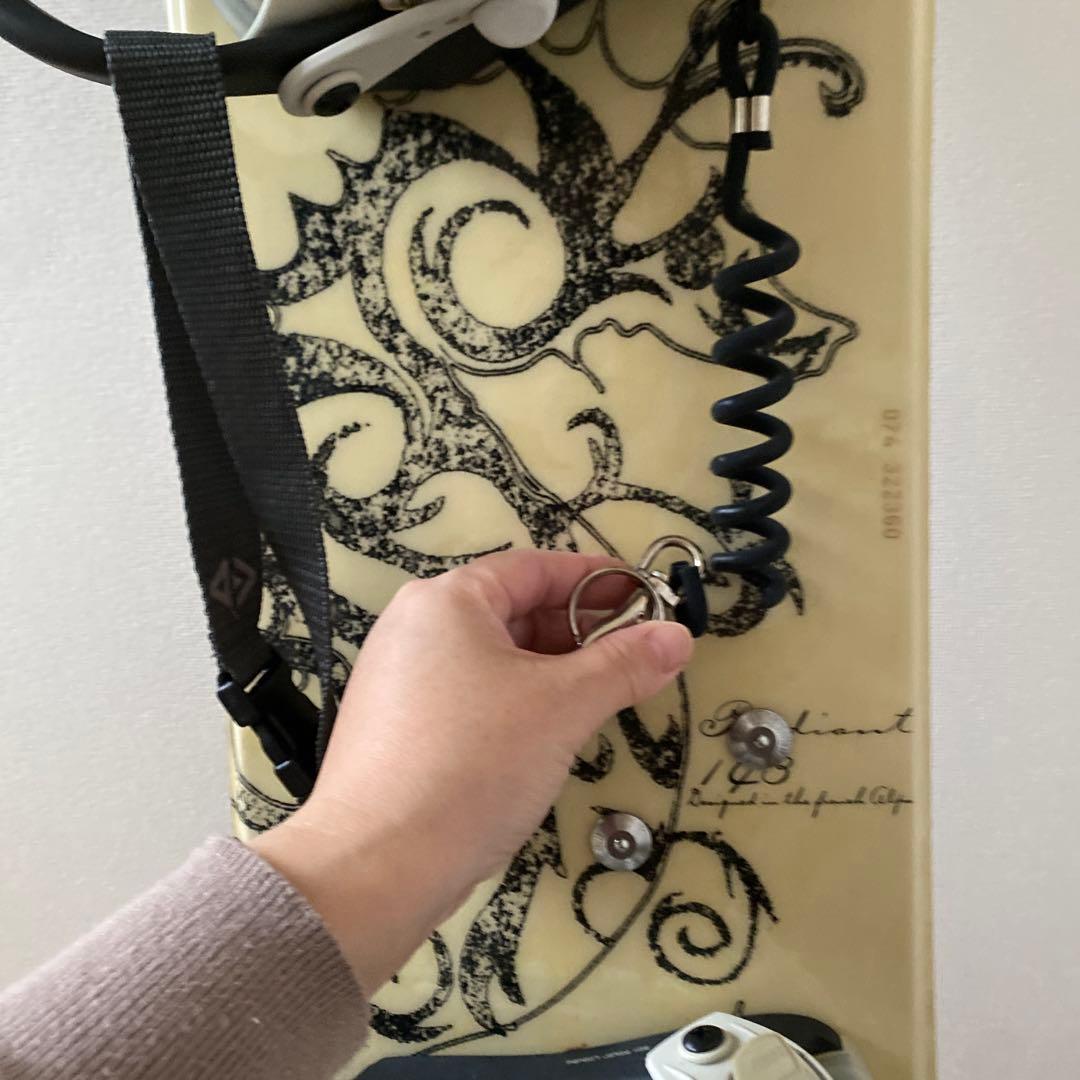 SALOMON スノーボード クリーム色