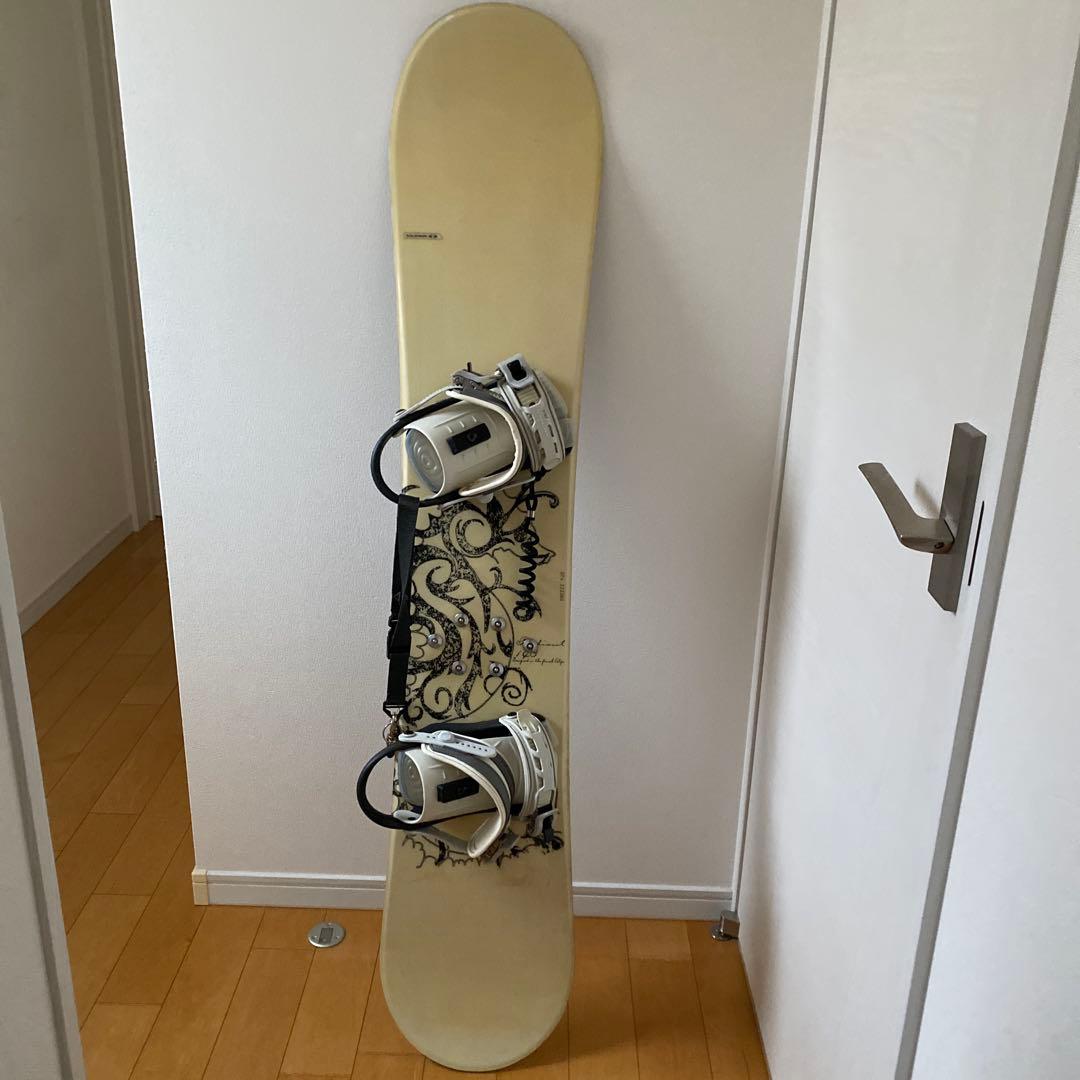 SALOMON スノーボード クリーム色