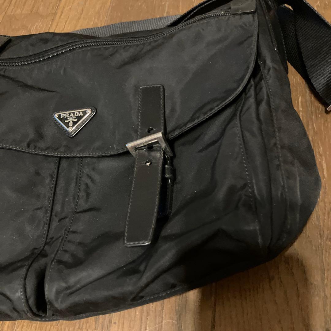 断*!様 PRADA ブラック ショルダーバッグ
