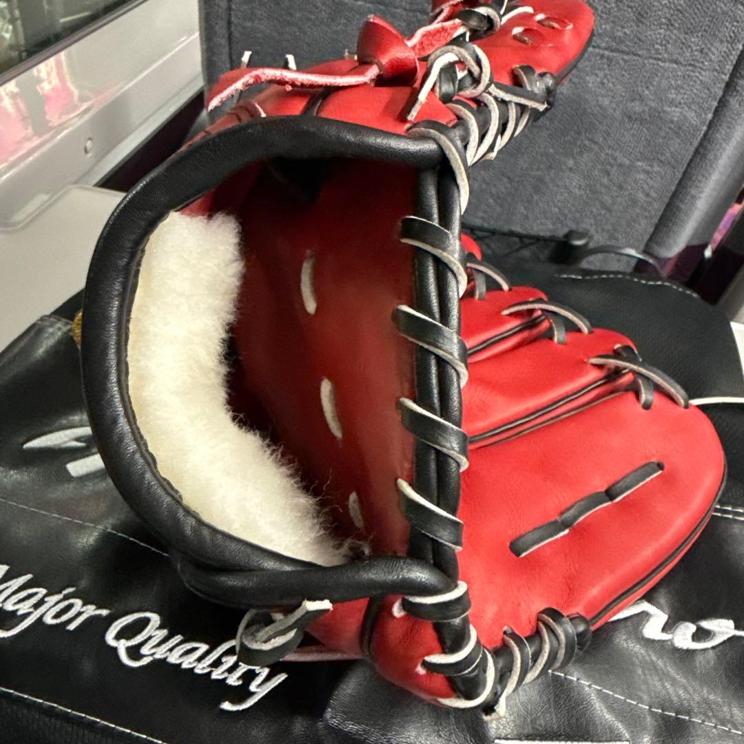 ミズノプロ　軟式　伊藤　投手