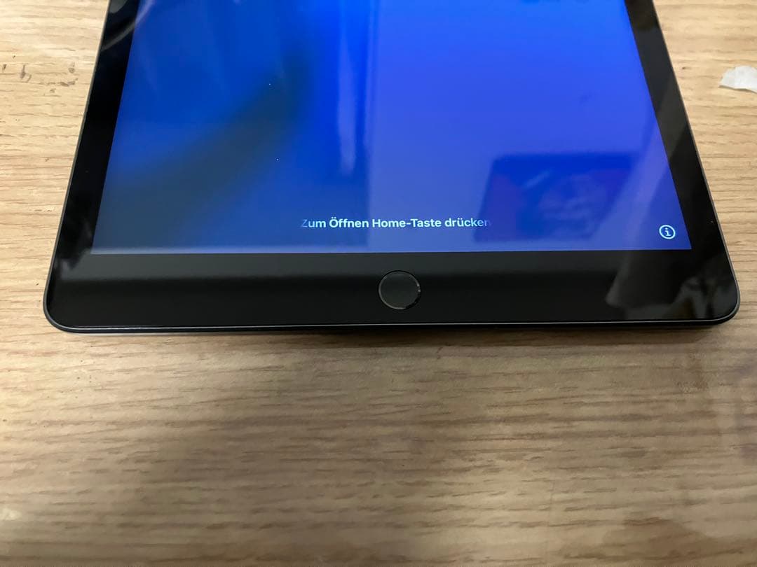 iPad 第9世代 64GB グレー Wi-Fiモデル 箱・充電器付き 美品