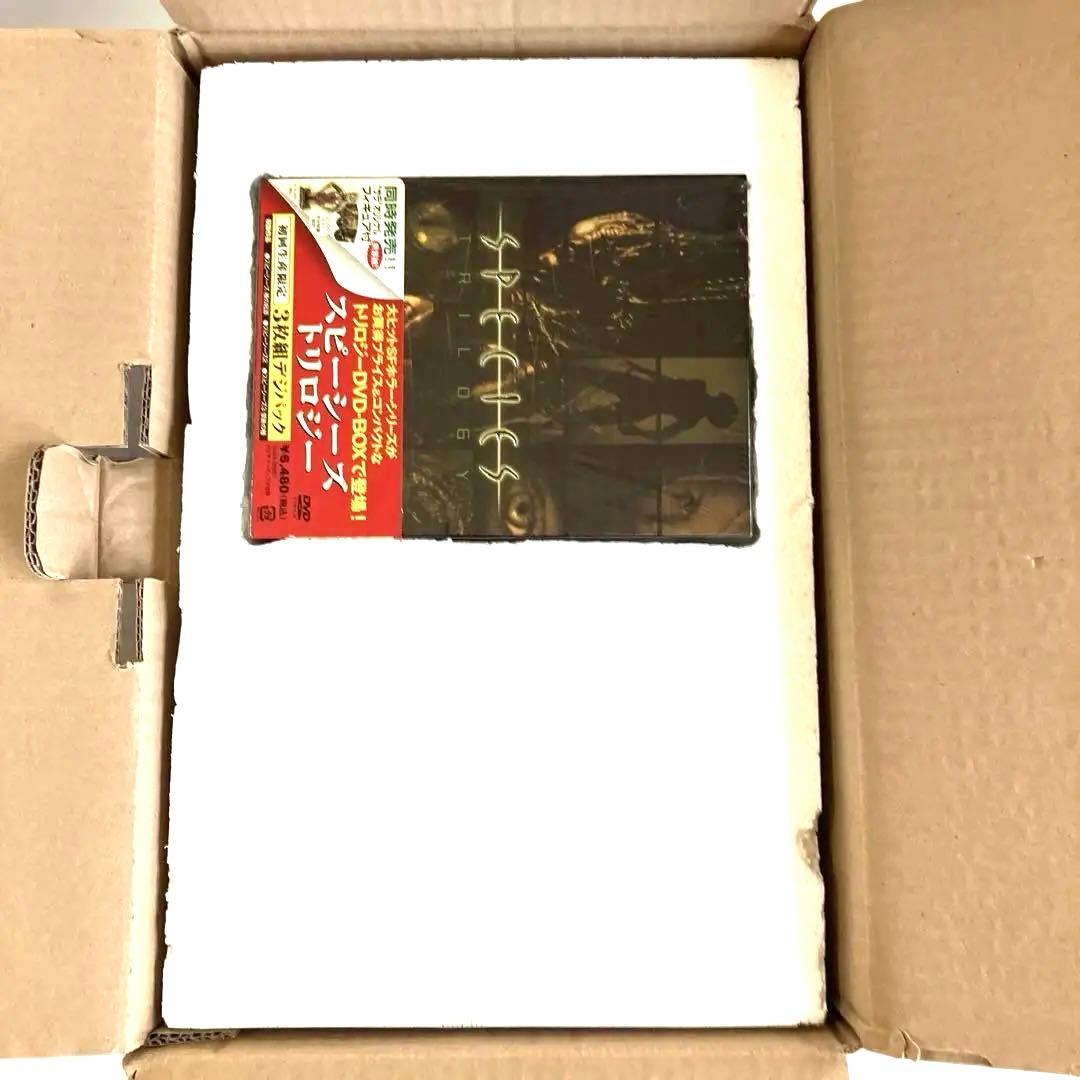 スピーシーズトリロジーフィギュア付 世界初\"サラ”のオリジナル・フィギュア非売品