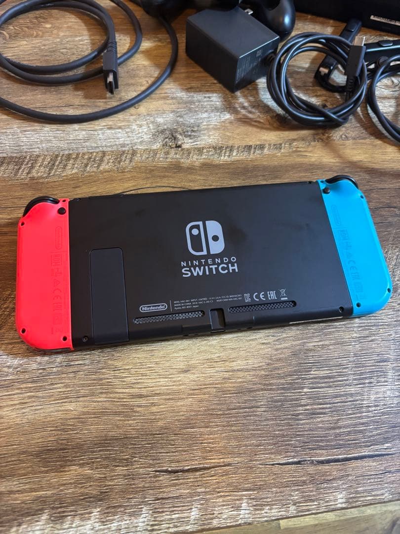 Nintendo Switch 本体 ネオンレッド/ネオンブルー　箱付き