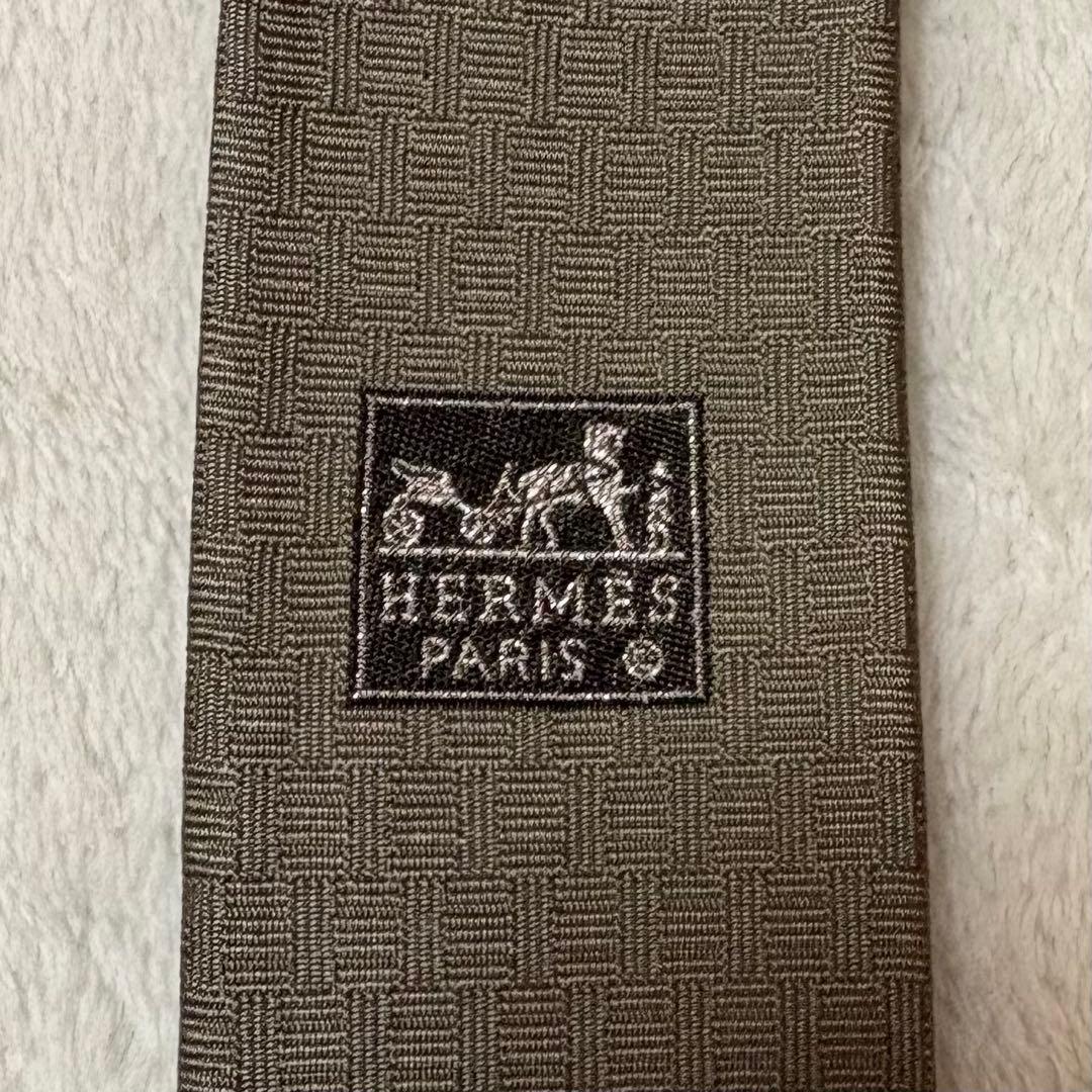 専用 HERMES ネクタイ ￼亀 刺繍 ビーズ H柄 H織 カーキ シルク