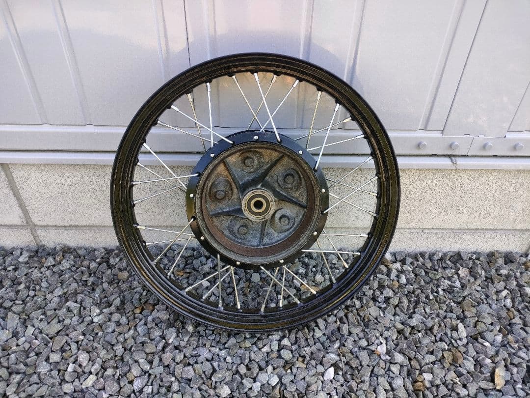 こ*ば様 SR400 フロントホイール ドラム 19インチ