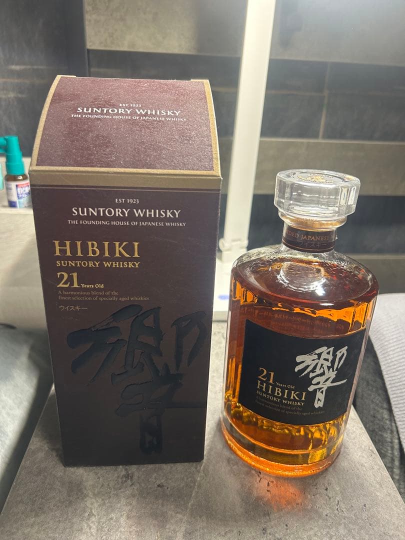 サントリーウイスキー響21年700ml