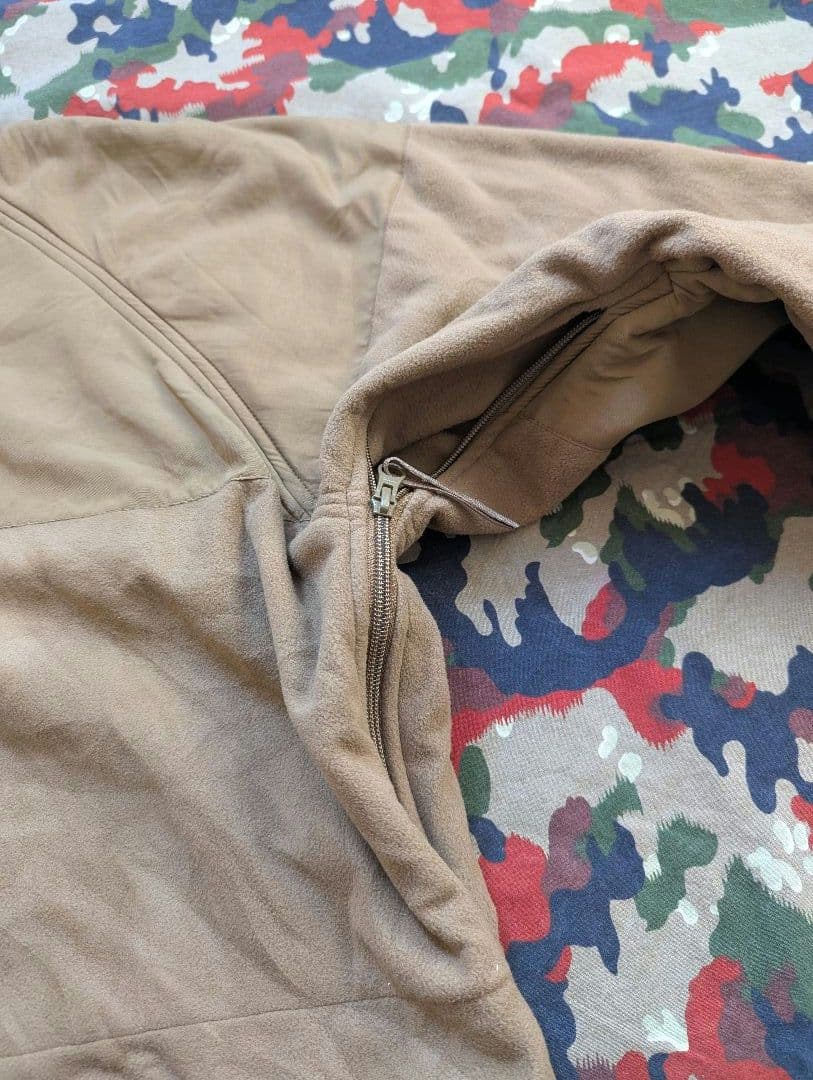 s*可様 [アメリカ軍] US NAVY フリース ライナーパーカー コヨーテ