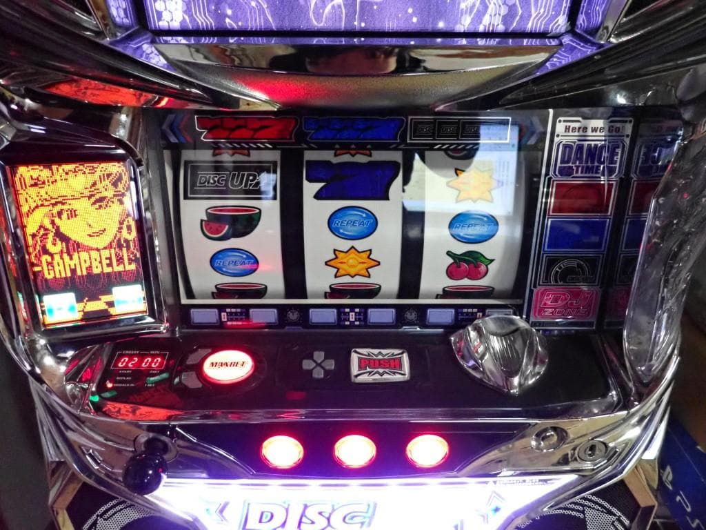 パチスロ　ディスクアップ 実機　5.9号機　5号機　ホワイトパネル