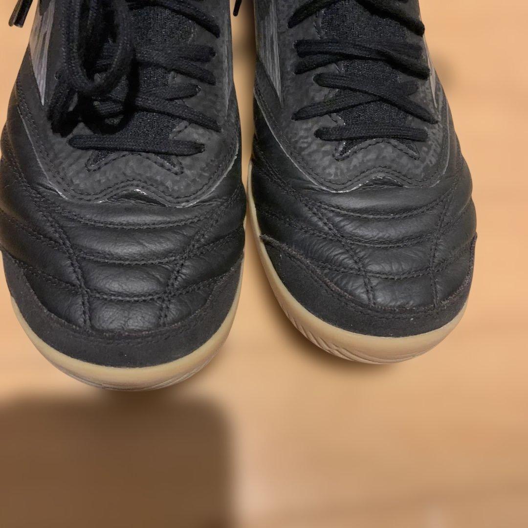 ミズノ　モレリア　24.0