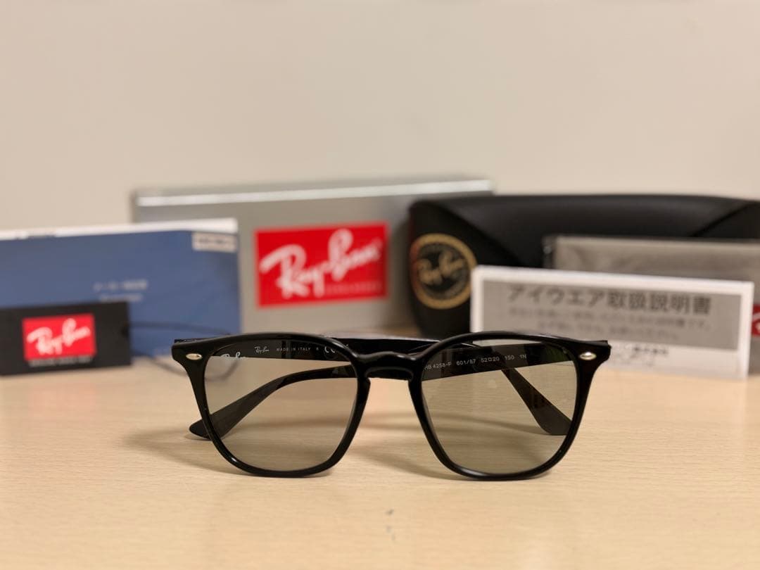 ま*ん様 Ray-Ban RB4258F サングラス 601/87