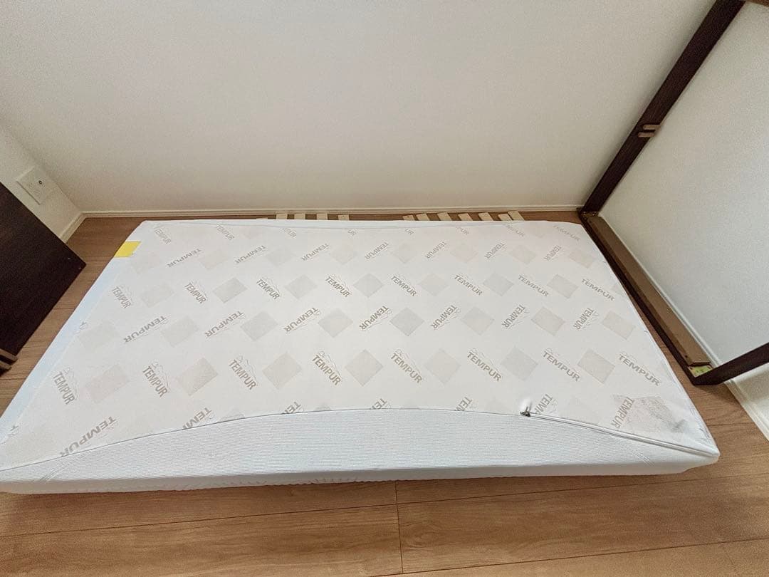 【使用頻度少】【直接渡し値引き】テンピュール センセーションスプリーム シングル