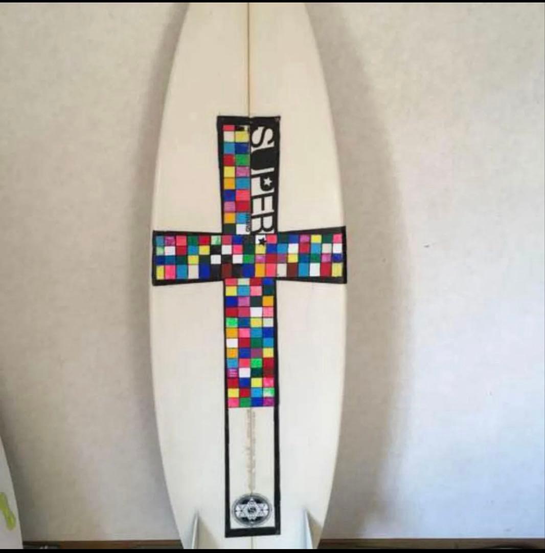 カラフルクロスデザインショートボード