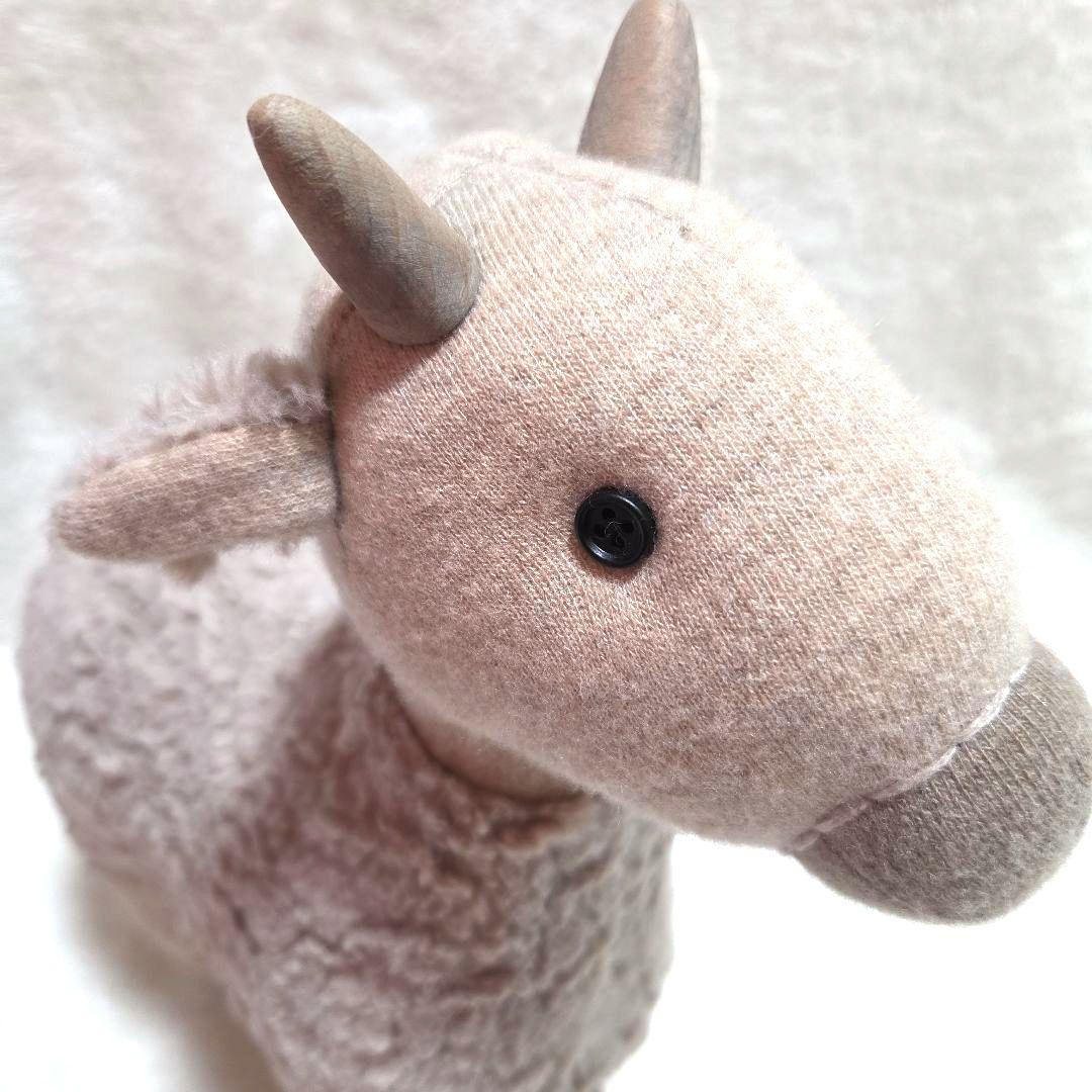 カシミヤ モヘア混●ブルネロクチネリ ヤギ ぬいぐるみ インテリア アニマル