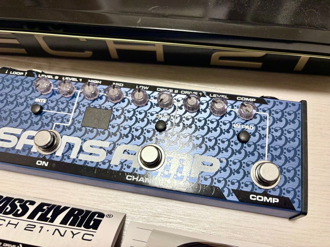 TECH21 BASS FLY RIG V2 マルチエフェクター テック21