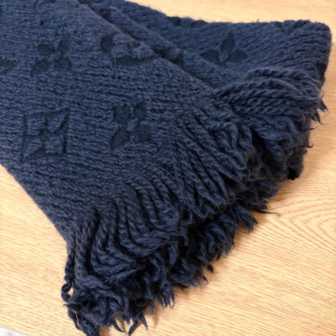 LOUIS VUITTON ロゴマニア　マフラー