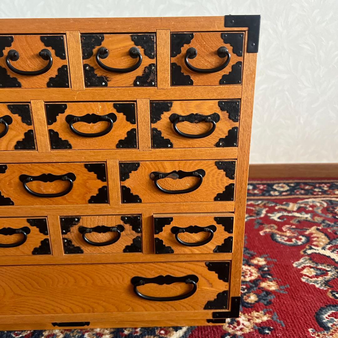 Aliです。骨董品　薬箪笥　薬箱　小箪笥　5段小引き出し17杯