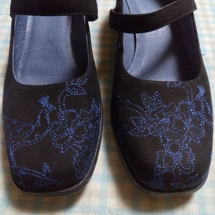 CAMPER・刺繍ストラップシューズ・サイズ37・ヒール約4㎝