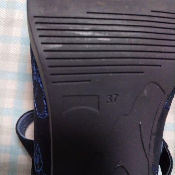 CAMPER・刺繍ストラップシューズ・サイズ37・ヒール約4㎝