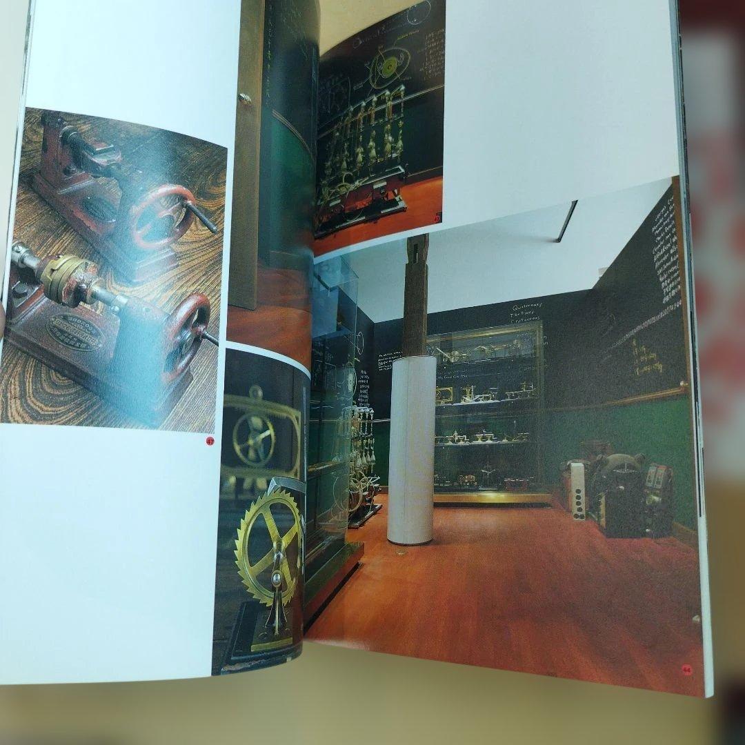 ミクロコスモグラフィア マーク・ダイオンの[驚異の部屋]講義録