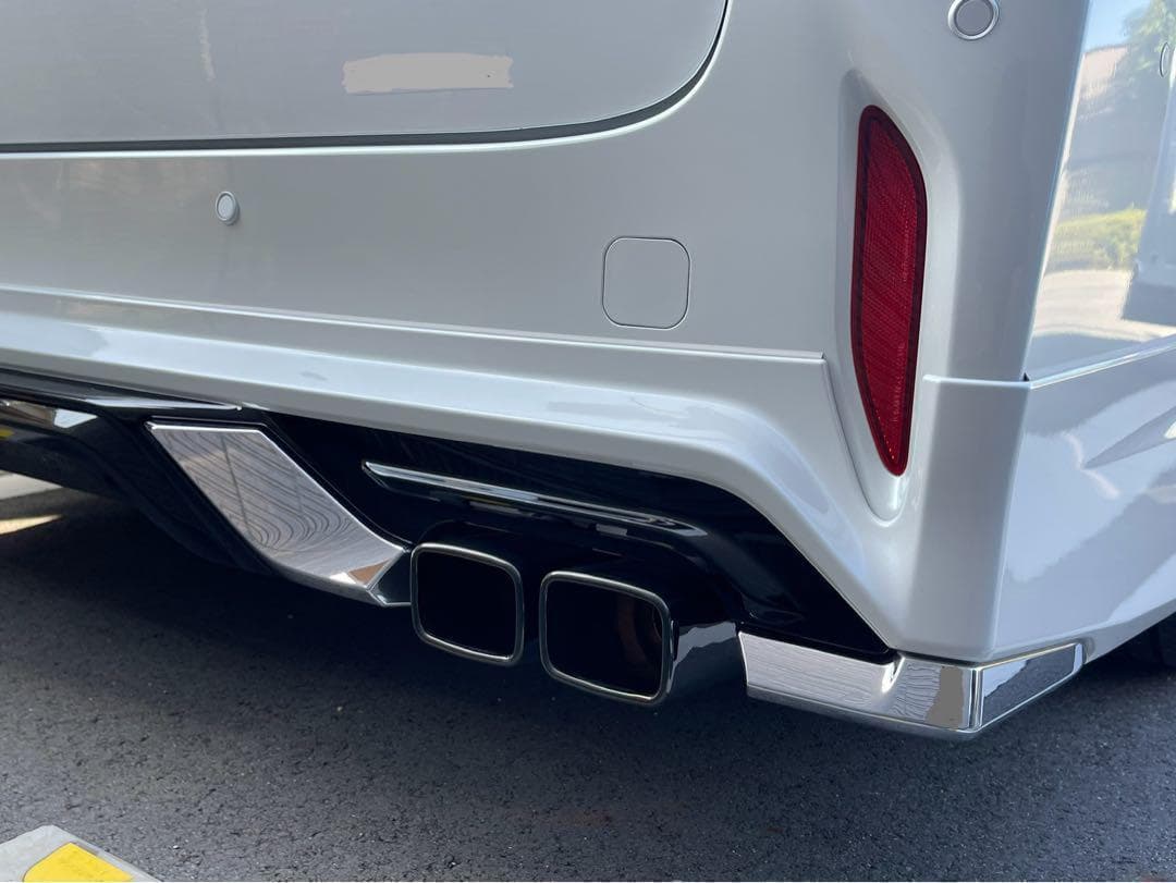 アルファード40 モデリスタによく合う　マフラーカッター　ヴェルファイア40