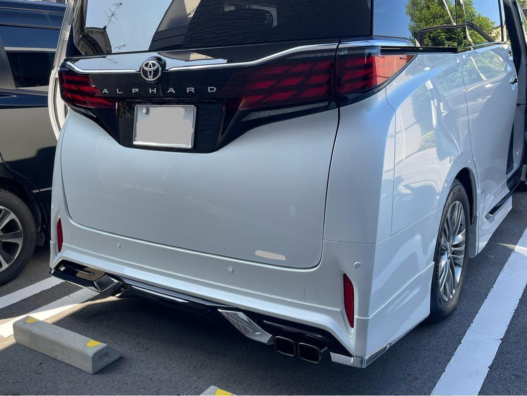 アルファード40 モデリスタによく合う　マフラーカッター　ヴェルファイア40