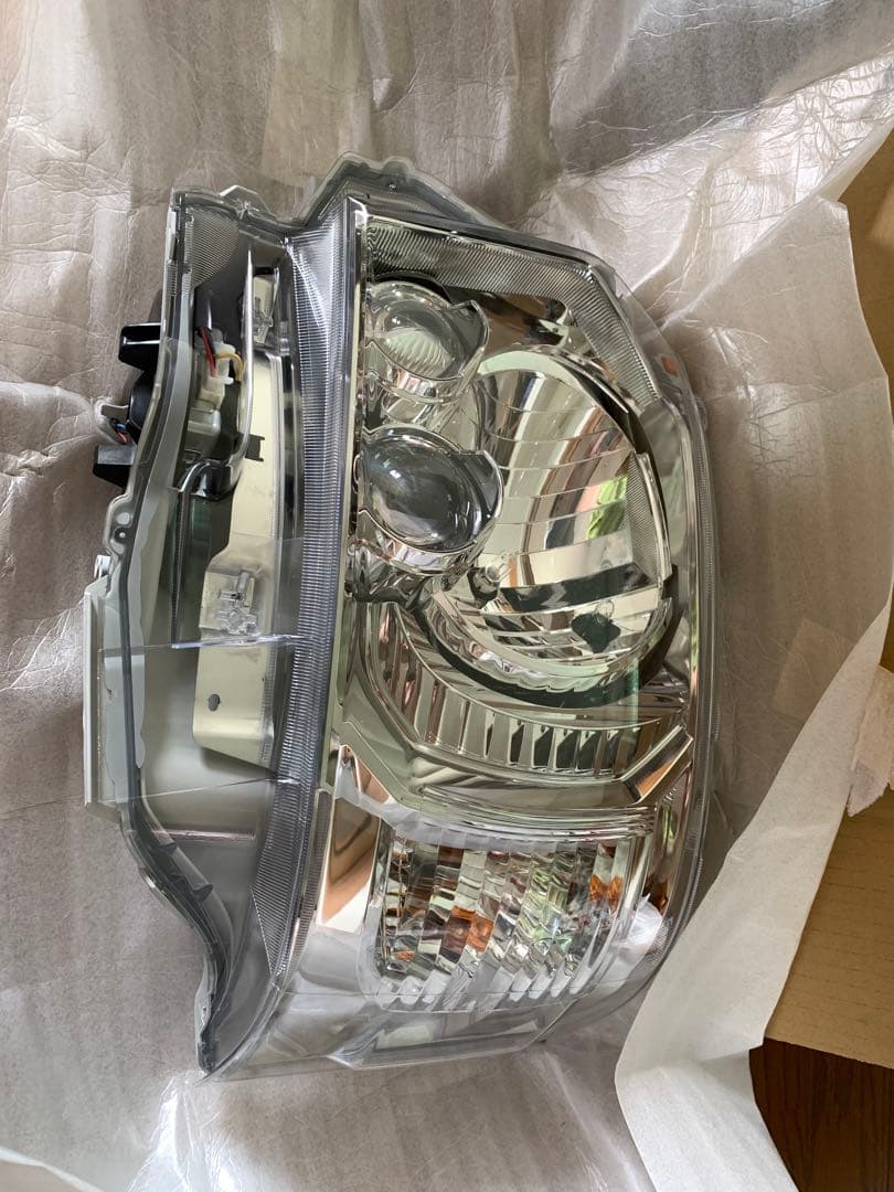 ハイエース ダークプライムII ヘッドライト