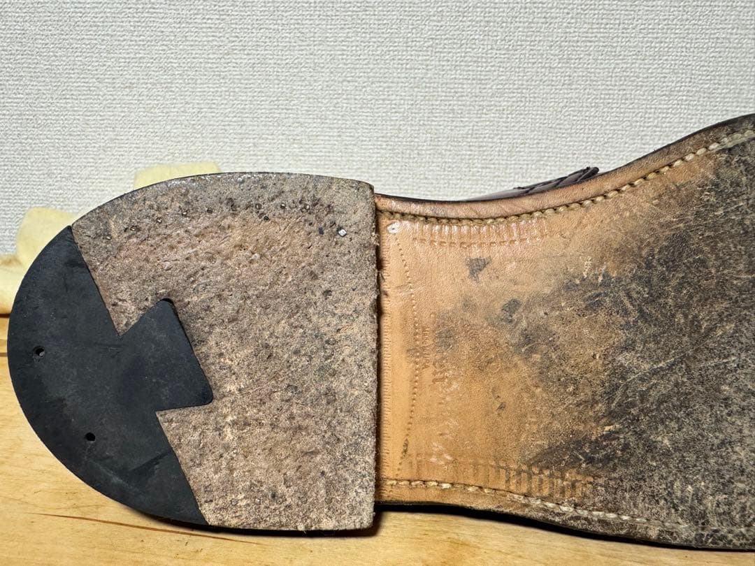 Alden バーガンディ レザー チャッカブーツ