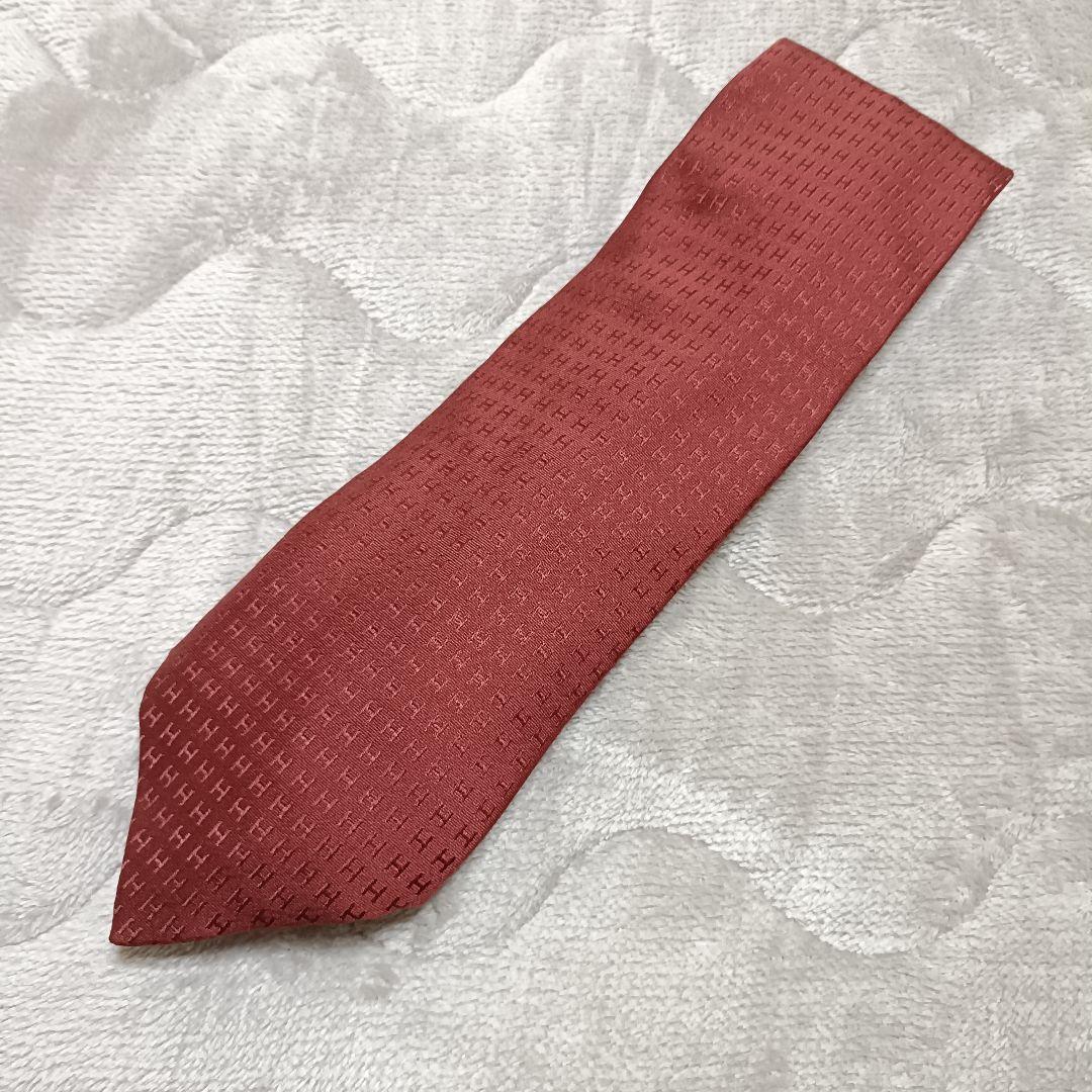 HERMES エルメス/ シルク ネクタイ ロゴ 総柄 赤系 イタリア製