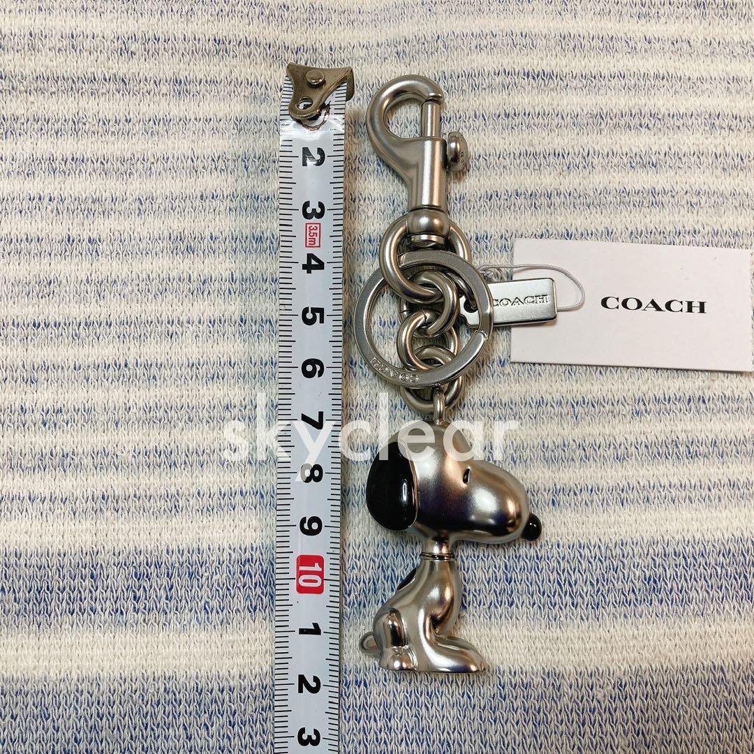 メル10338 新品正規品COACH2025 コラボ スヌーピー チャーム