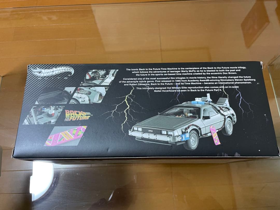 価格変更1/18 ホットウィール バックトゥーザフューチャー デロリアン未展示品