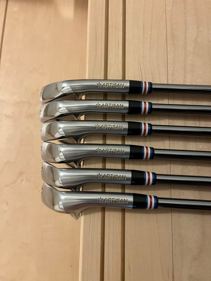 ARTISAN ゴルフセット　アイアン、キャディーバッグ、ウェッジ