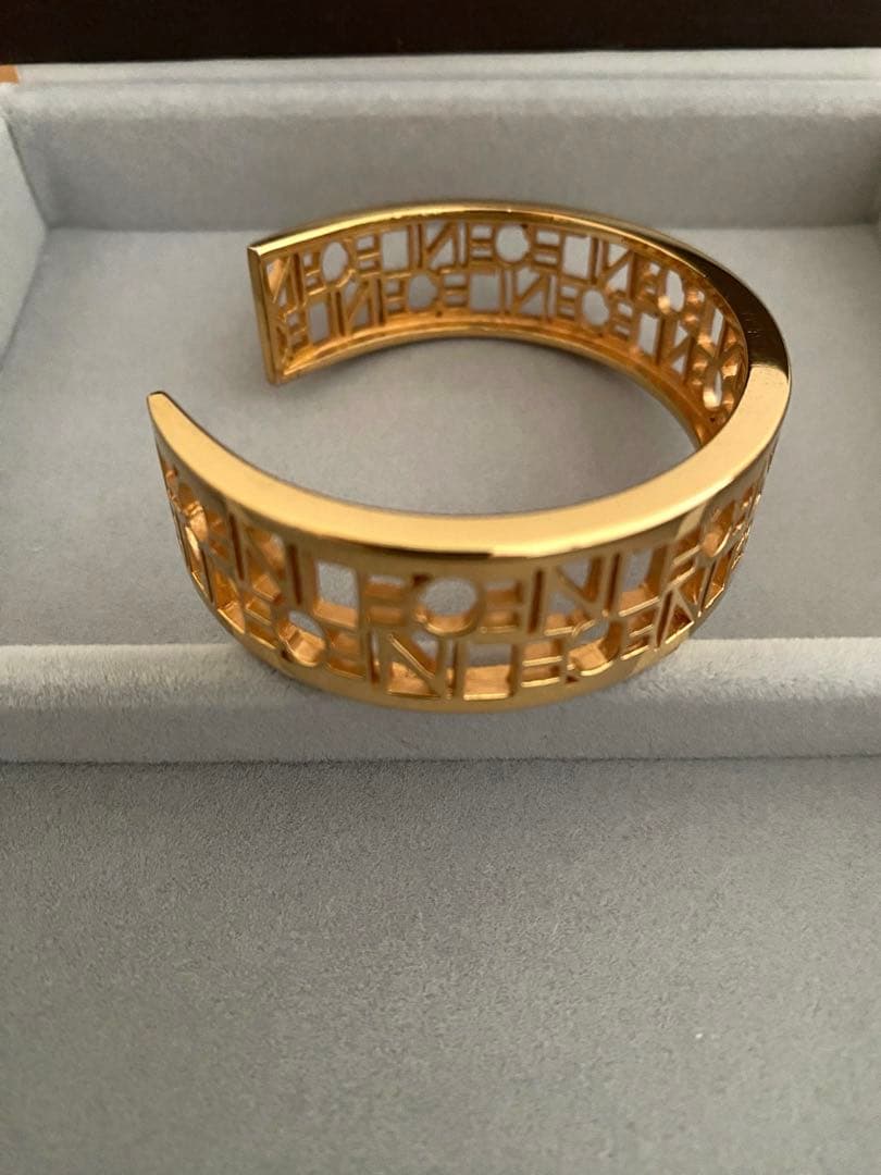 【希少】【正規品】セリーヌ CELINE バングル　ブレスレット　匿名配送