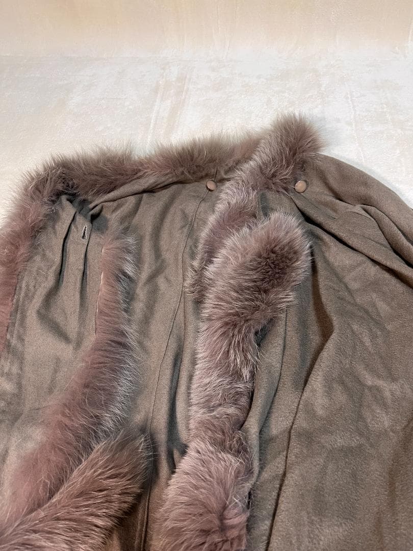 は*な様 ファー付ケープ ポンチョ カシミヤ ミンク アンゴラ カーキブラウン