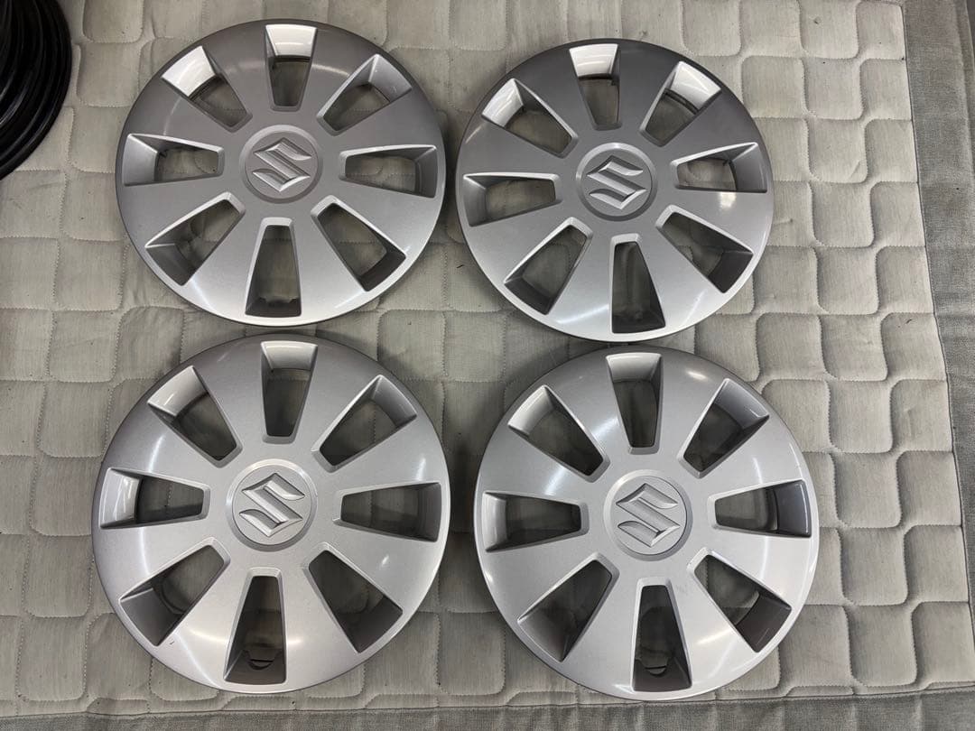 エリンギ　スズキエブリーバン純正ホイールカバーとスチールホイールセット