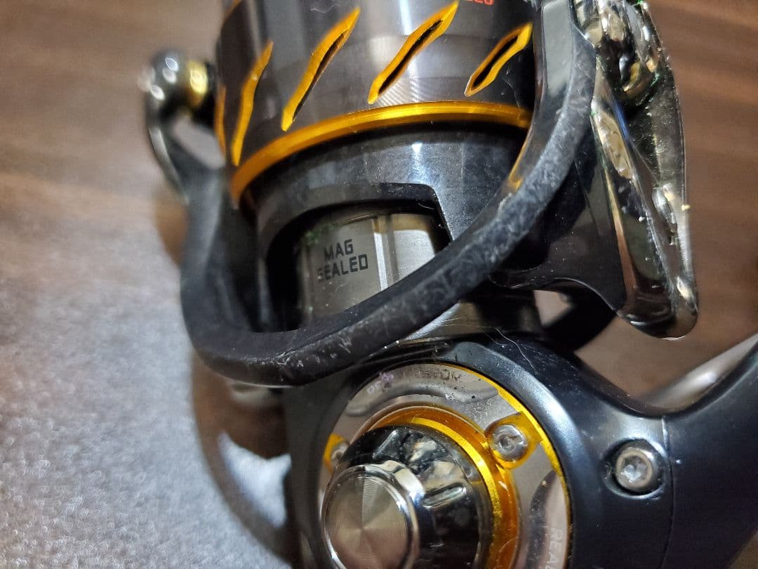 リール DAIWA CERTATE 2510PE-H