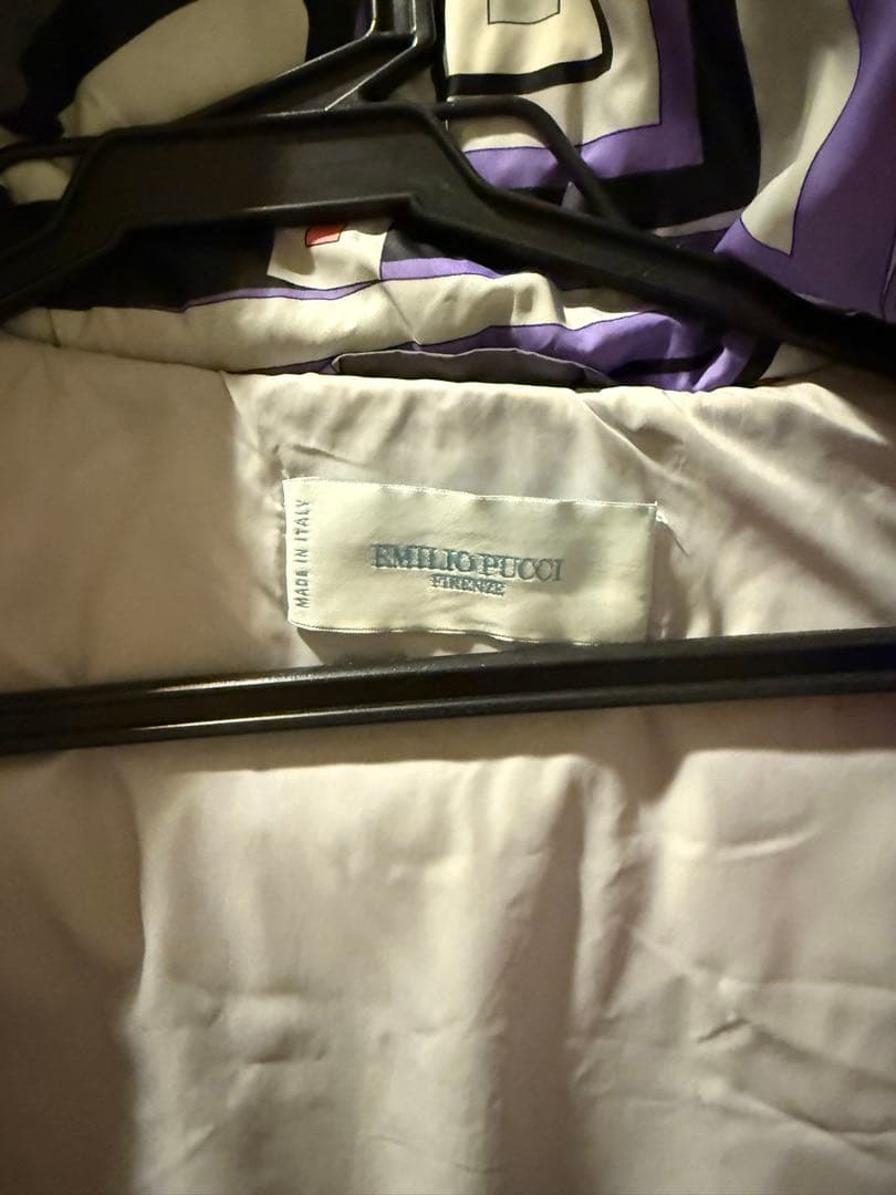 新品未使用試着のみ　EMILIO PUCCI ダウンベスト イタリア42サイズ