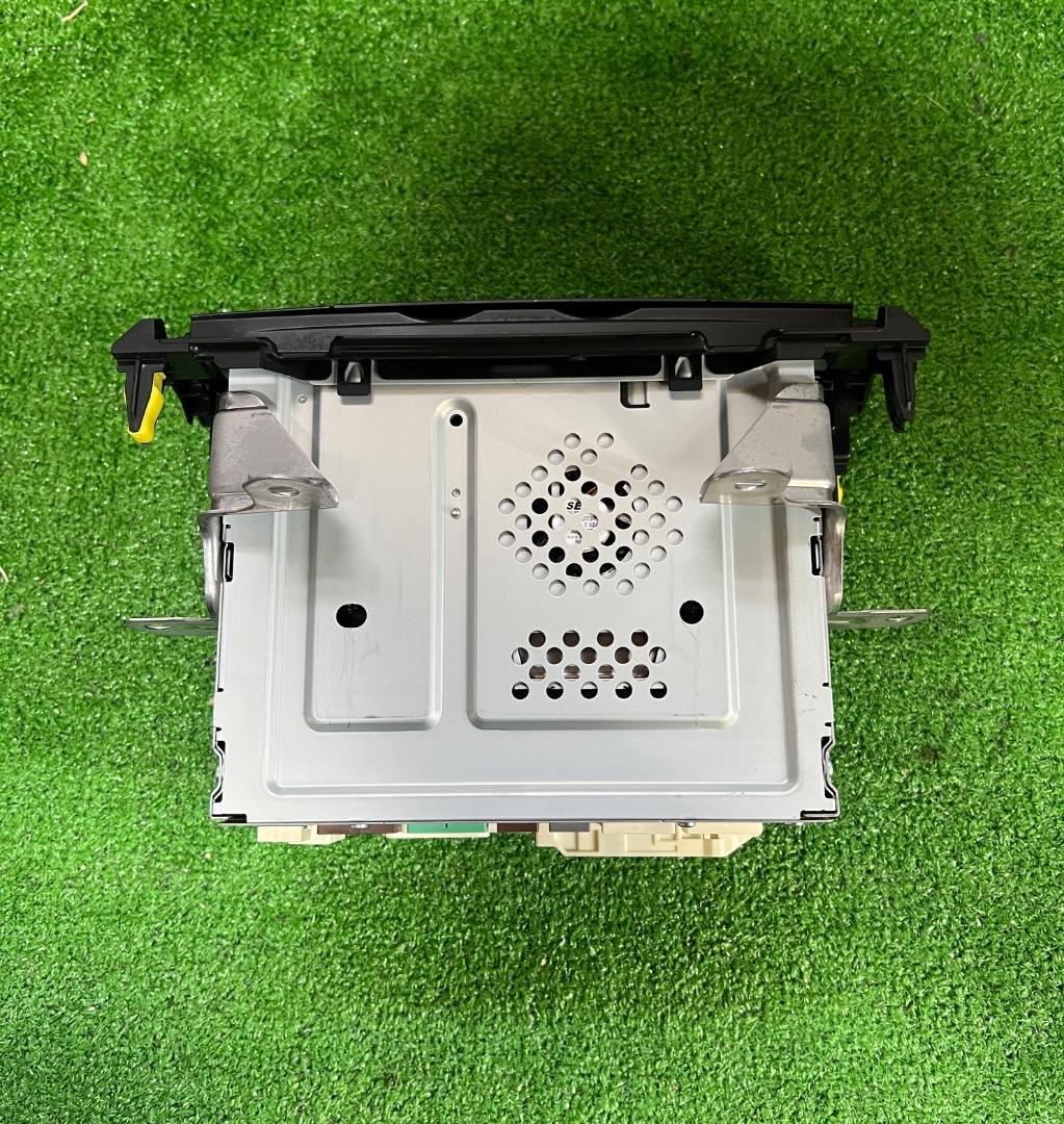 AVE30 カーナビゲーションユニット パナソニックCQ-US03J3AJ