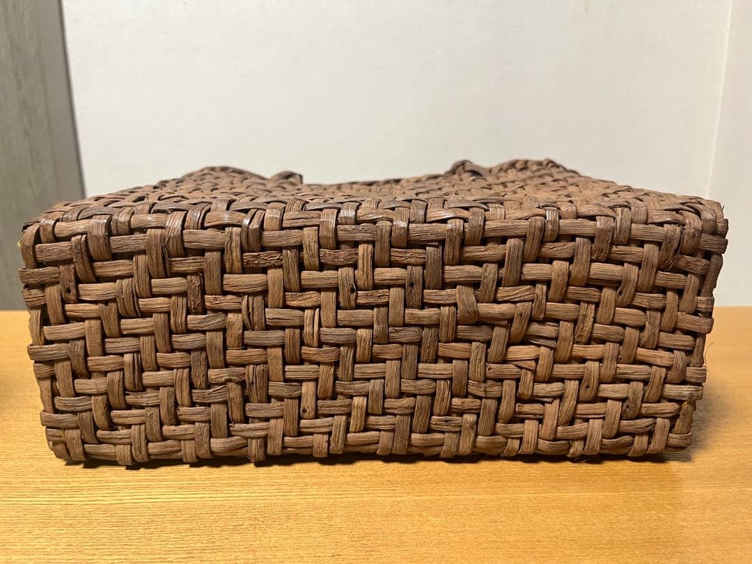 山葡萄　網代編み　かごバッグ　天然素材