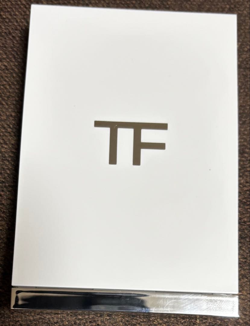 トムフォード　ソレイユ　アイカラークォード　シャレーミンク　ホリデー2025