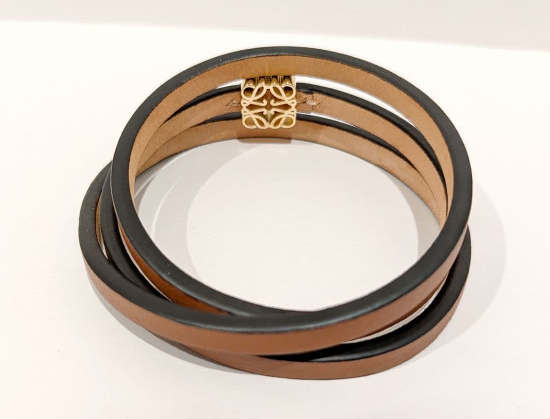 ロエベ ツイストバングル カーフ タン Mサイズ ブレスレット LOEWE