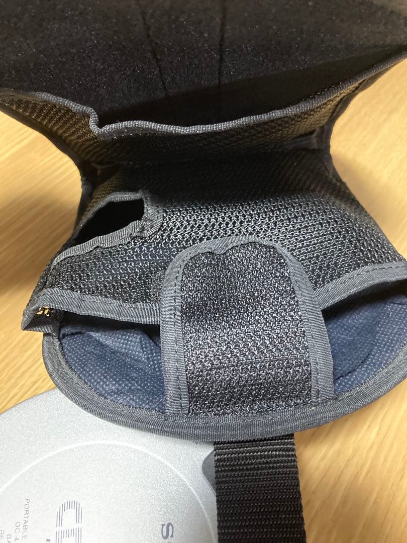 ポータブルプレーヤー SONY CD WALKMAN D-E01