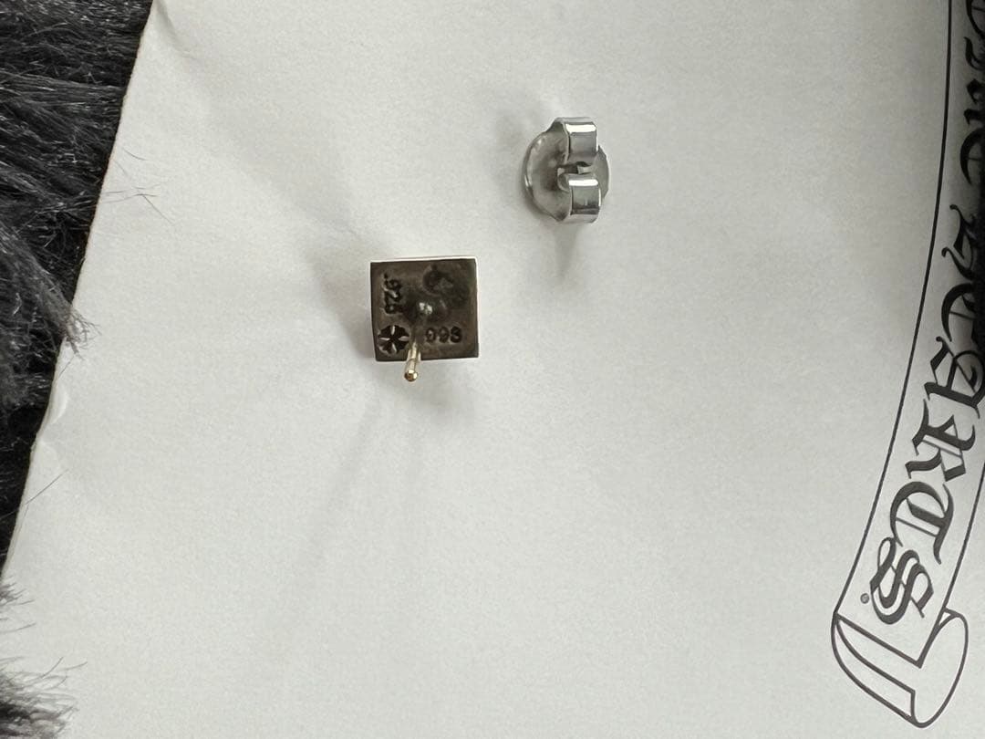 クロムハーツ　ピアス　ピラミッドch プラス　シルバー　CHプラス スタッド