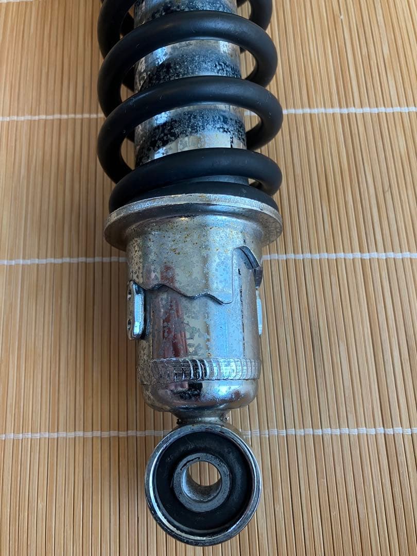 W650 リアサスペンション 左右 カワサキ 純正