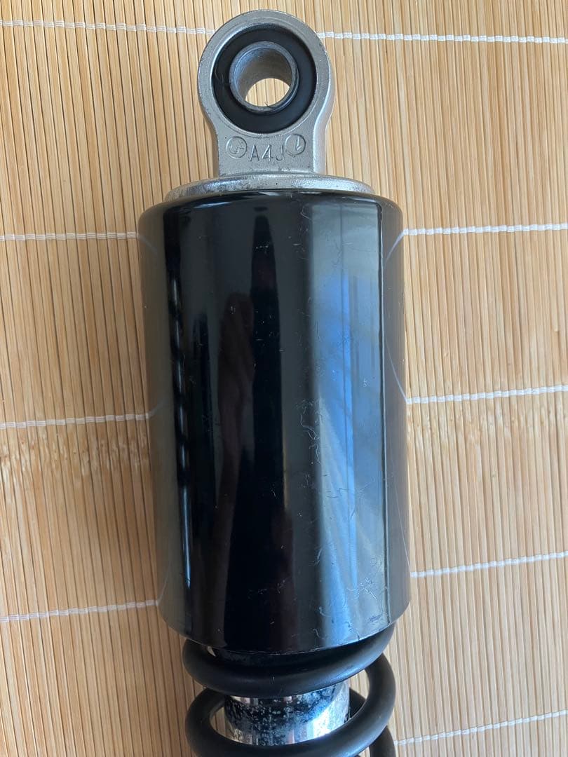 W650 リアサスペンション 左右 カワサキ 純正